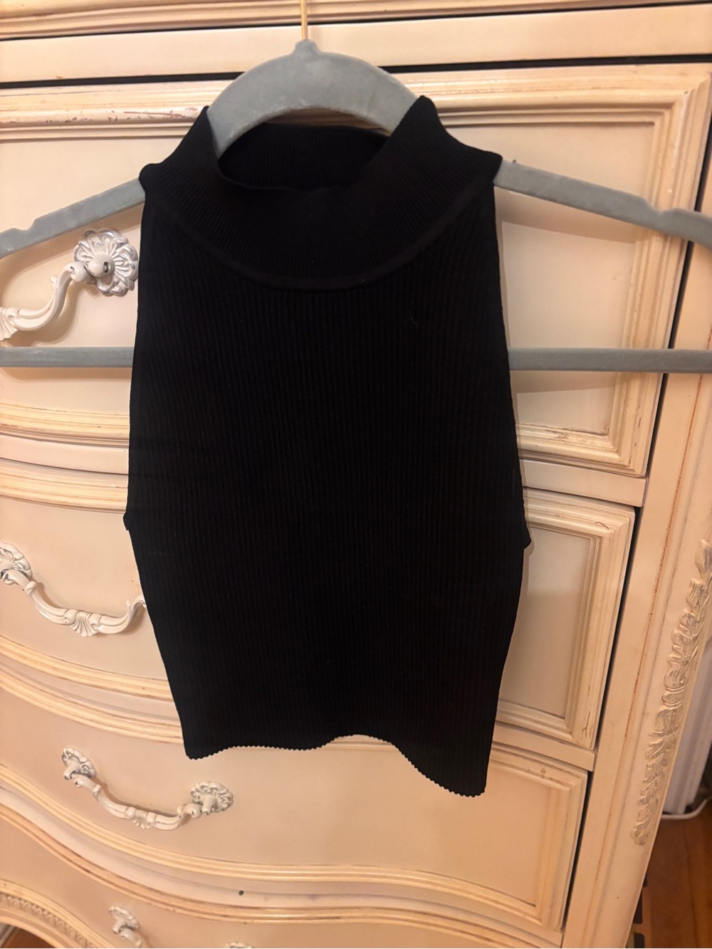 Aritzia Black Ribbed Mock Neck Crop Top - Picture 3 of 4